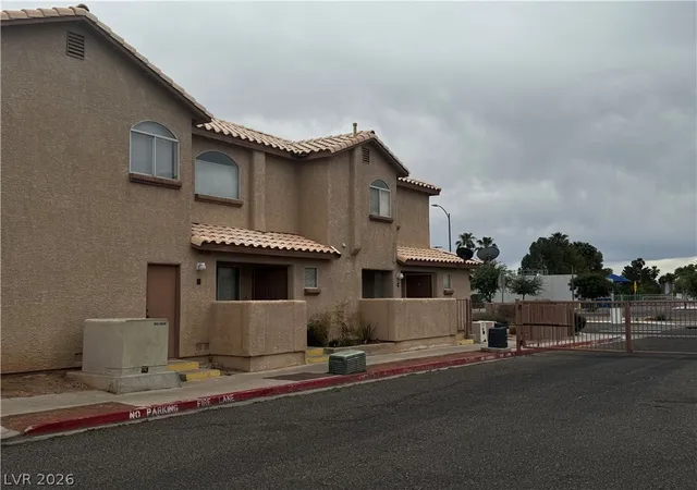 Photo 3 of Townhouse for sale at 554 Roxella Ln #B, Las Vegas, NV 89110 | MLS# 2776442 | Listing updated on 2026-06-23