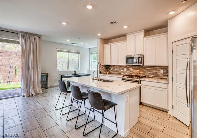 Homes for sale in Henderson, NV | 56 Strada Moscato, Henderson, NV 89011 | MLS# 2774650