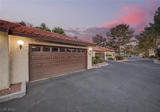 2nd image of 3127 La Mancha Wy, Henderson, NV 89014 | MLS# 2776532