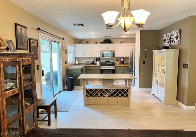 Photo 4 of Single family home for sale at 1121 Majestic Cyn St, Henderson, NV 89052 | MLS# 2776666 | Listing updated on 2026-05-16