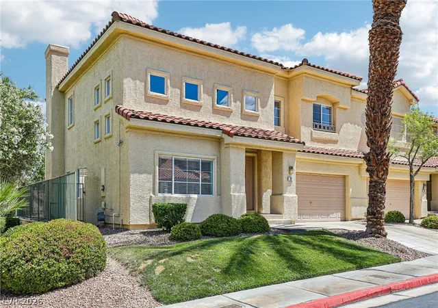 Homes for sale in Henderson, NV | 32 Blue Bench Ln, Henderson, NV 89012 | MLS# 2774149