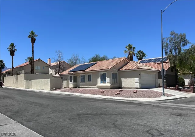 Photo 2 of Single family home for sale at 1001 Transom Dr, Las Vegas, NV 89128 | MLS# 2776262 | Listing updated on 2026-06-21