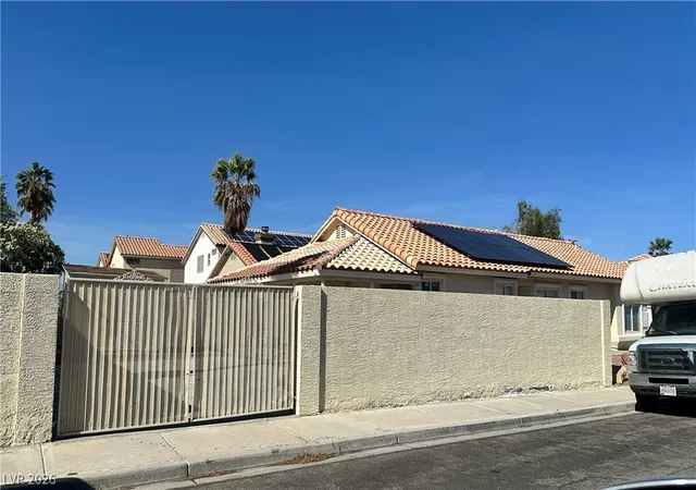 Photo 3 of Single family home for sale at 1001 Transom Dr, Las Vegas, NV 89128 | MLS# 2776262 | Listing updated on 2026-06-21