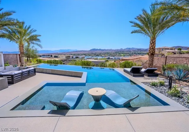 4th image of 12 Falling Canyon Ct, Henderson, NV 89011 | MLS# 2776904