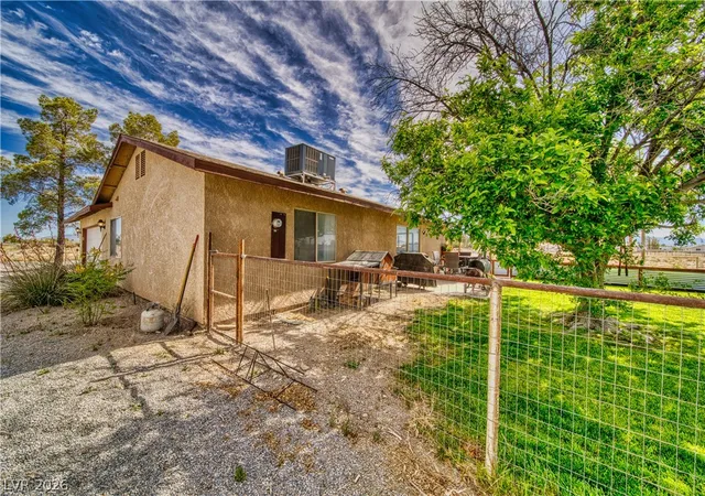 Photo 3 of Single family home for sale at 1641 W Hickory St, Pahrump, NV 89048 | MLS# 2777299 | Listing updated on 2026-08-17
