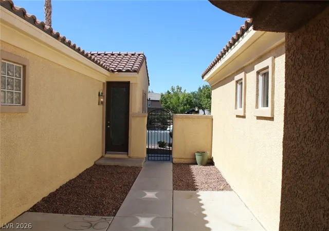 Photo 4 of Single family home for sale at 8412 River Ridge Dr, Las Vegas, NV 89131 | MLS# 2775785 | Listing updated on 2026-05-04