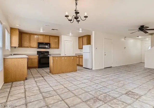 Photo 3 of Single family home for sale at 11940 White Lilly St, Las Vegas, NV 89183 | MLS# 2777506 | Listing updated on 2026-08-20