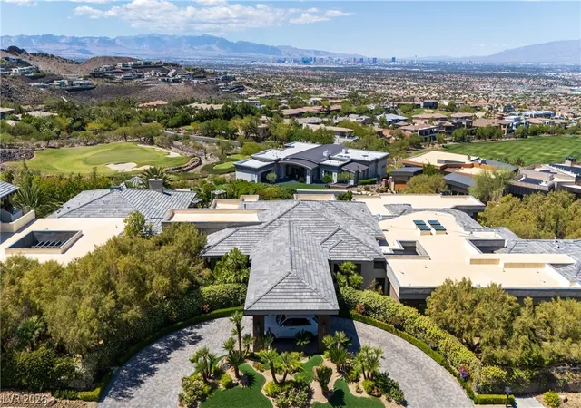 2nd image of 677 Boulder Summit Dr, Henderson, NV 89012 | MLS# 2766427