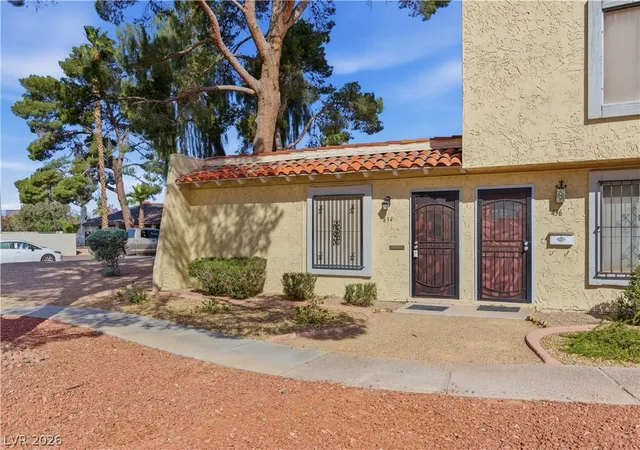 Photo 4 of Sale Pending at 434 Las Casitas Way, Las Vegas, NV 89121 | MLS# 2776978 | Listing updated on 2026-07-24