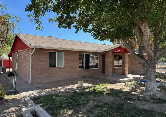 5th image of 2025 Whipple Ave, Logandale, NV 89021 | MLS# 2776703