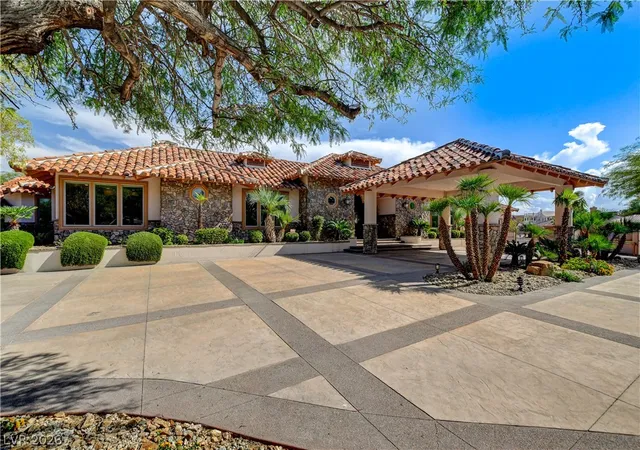 Photo 2 of Single family home for sale at 5520 Mount Diablo Dr, Las Vegas, NV 89118 | MLS# 2777907 | Listing updated on 2026-10-29