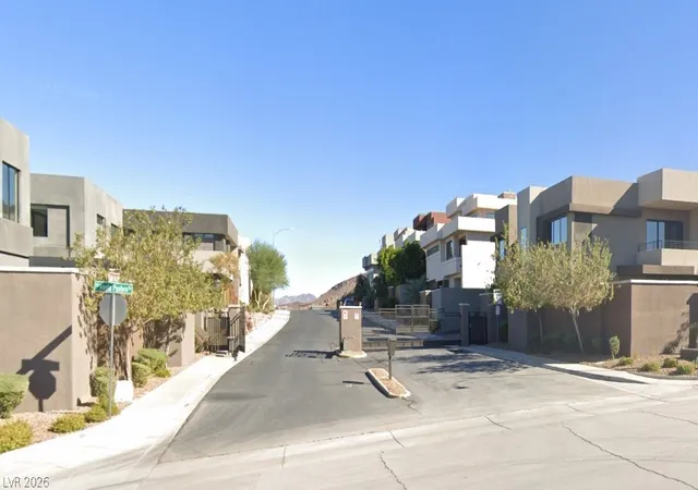Homes for sale in Henderson, NV | 1161 Calle De Luz, Henderson, NV 89012 | MLS# 2777921