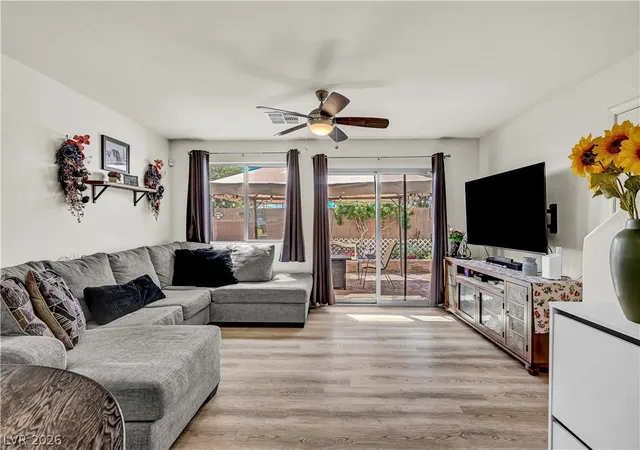 5th image of 4389 Panther Cove Dr, Las Vegas, NV 89115 | MLS# 2778100