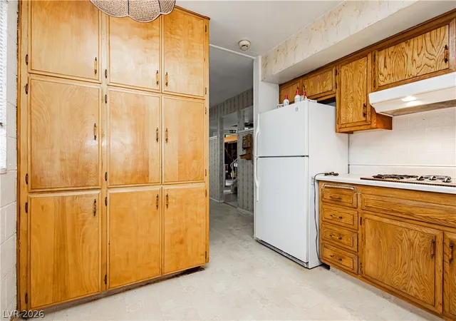 Photo 3 of Sale Pending at 2583 Vegas Valley Dr, Las Vegas, NV 89121 | MLS# 2778005 | Listing updated on 2026-08-20