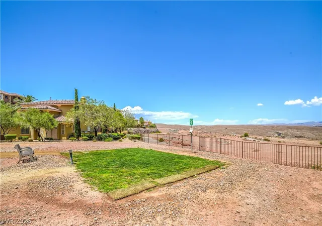 2nd image of 15 Via Mantova, Henderson, NV 89011