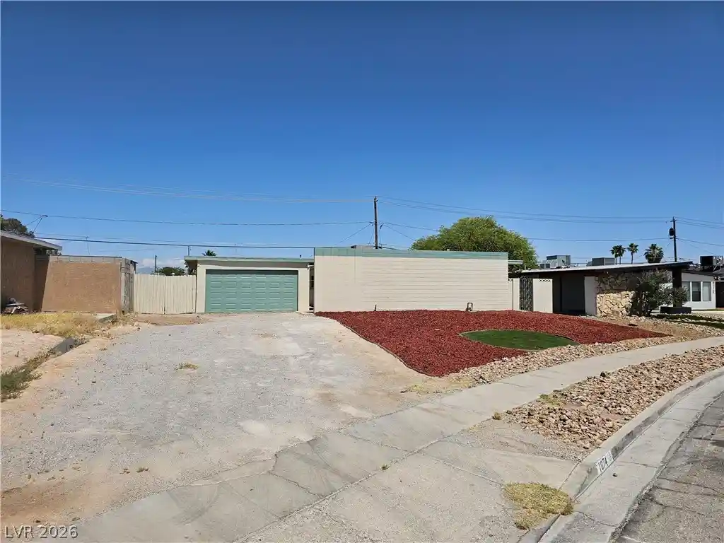 Photo 1 of Single family home for sale at 1074 King Richard Ave, Las Vegas, NV 89119 | MLS# 2778667 | Listing updated on 2026-10-13