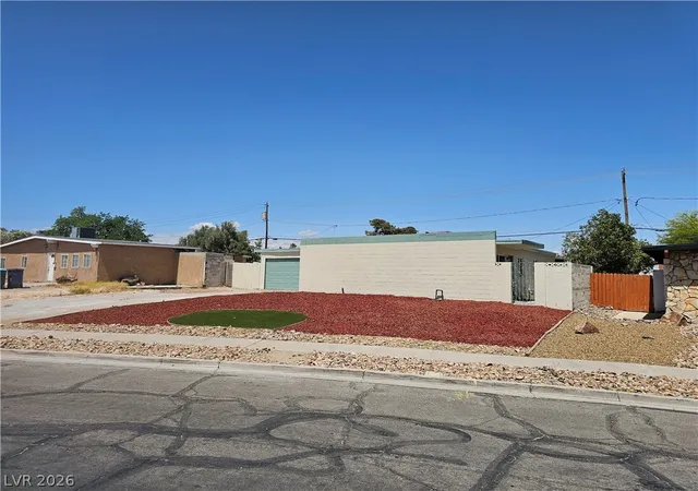 Photo 3 of Single family home for sale at 1074 King Richard Ave, Las Vegas, NV 89119 | MLS# 2778667 | Listing updated on 2026-08-27