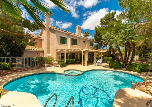 3rd image of 5736 Willowcreek Rd, North Las Vegas, NV 89031 | MLS# 2778419