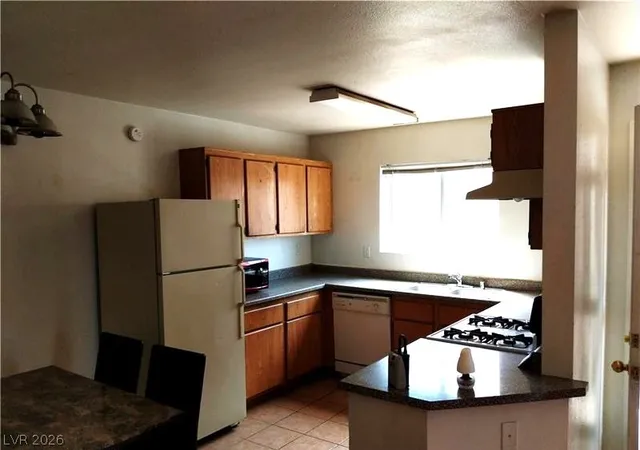 Listing Photo 5 - Condo for sale in building located at 3969 Rebecca Raiter Ave, Las Vegas, NV 89110 - Unit #202