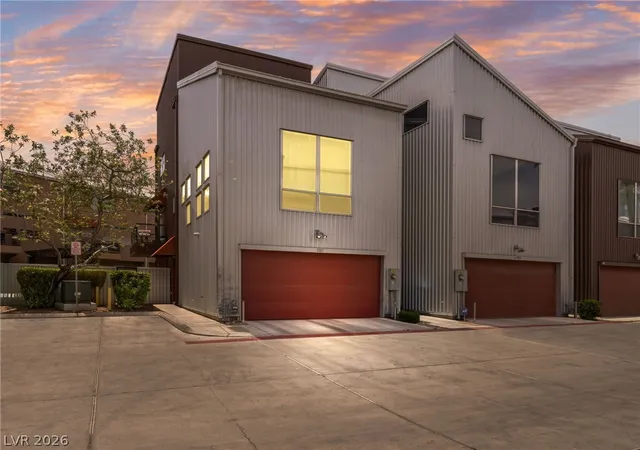 2nd image of 2007 Pin Oak Ave, Las Vegas, NV 89101 | MLS# 2779424