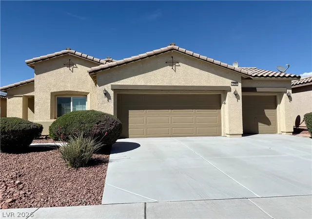Homes for sale in Pahrump, NV | 5290 E La Campana Dr, Pahrump, NV 89061 | MLS# 2777588