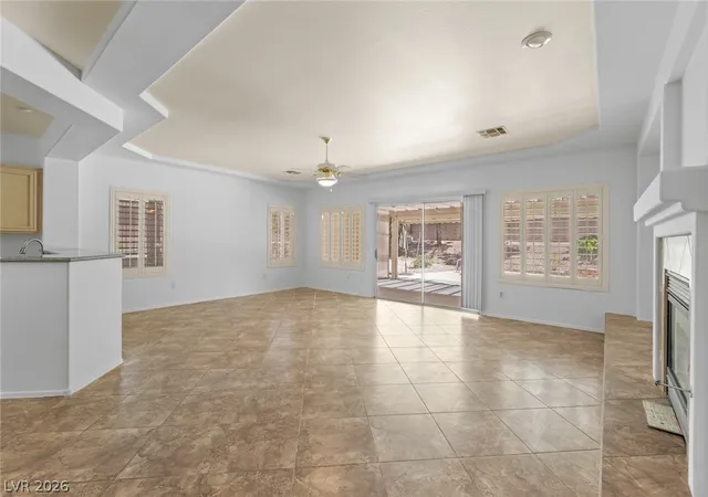 Photo 4 of Single family home for sale at 2032 Wolverine Ct, Henderson, NV 89052 | MLS# 2779815 | Listing updated on 2026-10-08