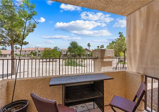 2nd image of 4940 Black Bear Rd #101, Las Vegas, NV 89149 | MLS# 2779290