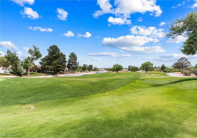 2nd image of 4940 Black Bear Rd, Las Vegas, NV 89149