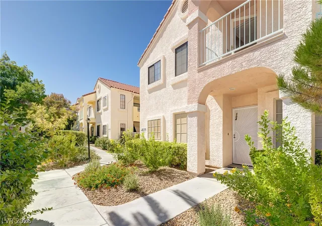 Homes for sale in Las Vegas, NV | 4835 S Torrey Pines Drive, Las Vegas, NV 89103 | Houzeo