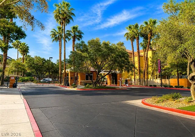 3rd image of 210 E Flamingo Rd, Las Vegas, NV 89169