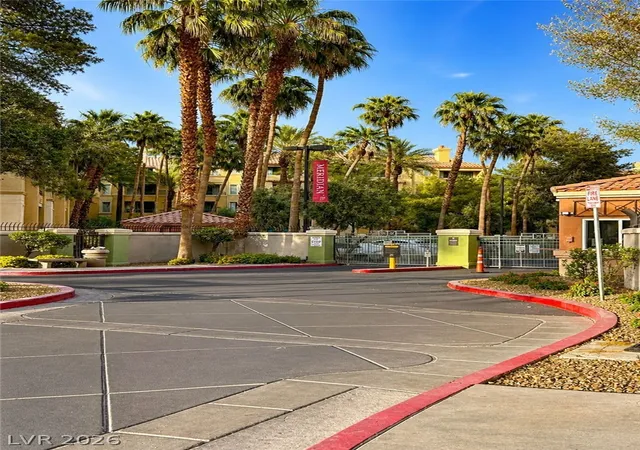 Homes for sale in Las Vegas, NV | 210 E Flamingo Road, Las Vegas, NV 89169 | Houzeo