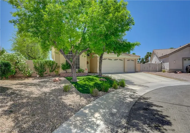 Photo 2 of Single family home for sale at 1723 Fall Pointe Ct, North Las Vegas, NV 89032 | MLS# 2778316 | Listing updated on 2026-07-22