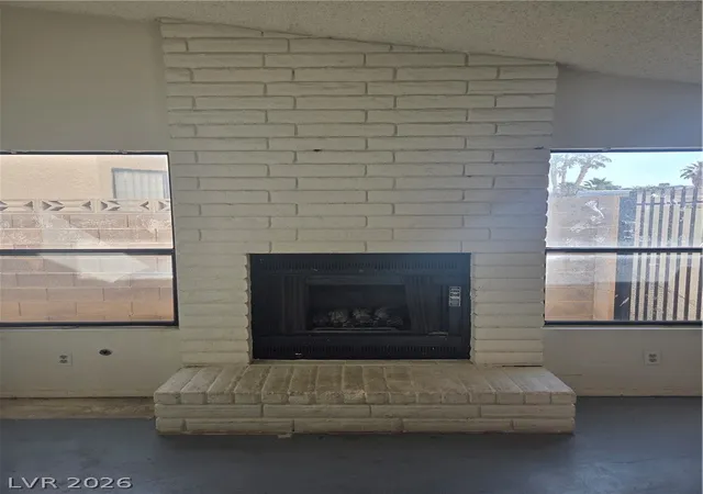 Photo 3 of Sale Pending at 163 Emden Dr, Henderson, NV 89015 | MLS# 2781303 | Listing updated on 2026-08-28