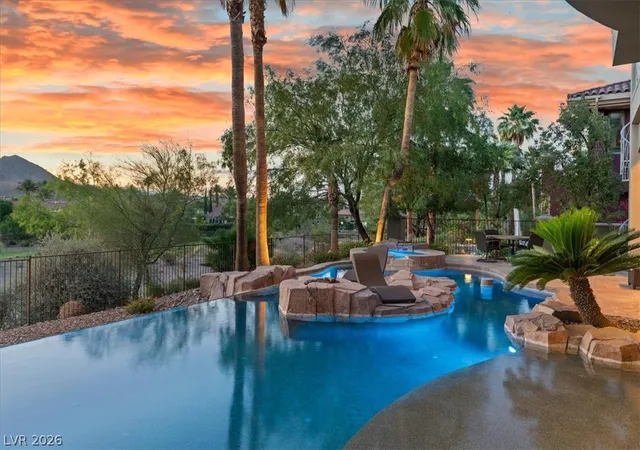 Homes for sale in Henderson, NV | 28 Via Siena Pl, Henderson, NV 89011 | MLS# 2777914
