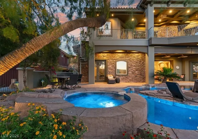 Homes for sale in Henderson, NV | 28 Via Siena Pl, Henderson, NV 89011 | MLS# 2777914