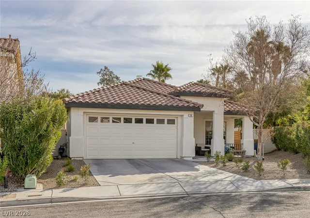 Homes for sale in Henderson, NV | 14 Spur Cross Cir, Henderson, NV 89012 | MLS# 2781500