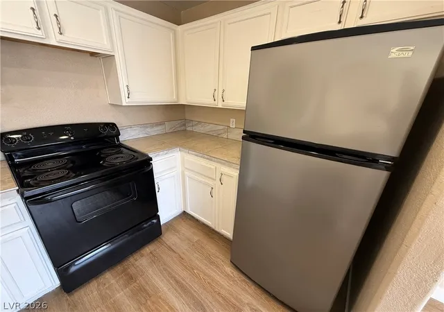 4th image of 2982 Juniper Hls Blvd, Las Vegas, NV 89142