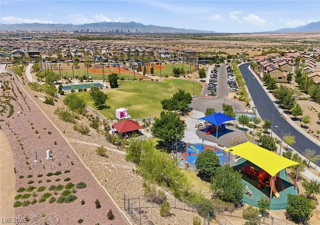 9th image of 219 Vanhoy Ave, Henderson, NV 89011 | MLS# 2781863