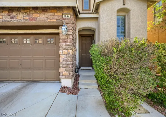 Photo 3 of Single family home for sale at 7242 Regent Pond St, Las Vegas, NV 89166 | MLS# 2782003 | Listing updated on 2026-08-21