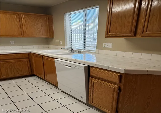 Photo 4 of Condo for sale at 3125 N Buffalo Dr #1135, Las Vegas, NV 89128 | MLS# 2781420 | Listing updated on 2026-08-28