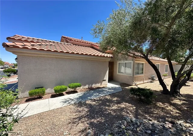 Photo 1 of Townhouse for sale at 7847 Settlers Ridge Ln, Las Vegas, NV 89145 | MLS# 2779096 | Listing updated on 2026-08-03