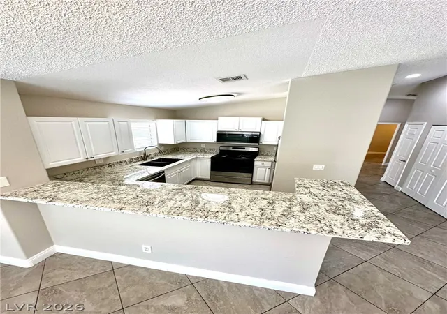 Photo 4 of Townhouse for sale at 7847 Settlers Ridge Ln, Las Vegas, NV 89145 | MLS# 2779096 | Listing updated on 2026-08-03