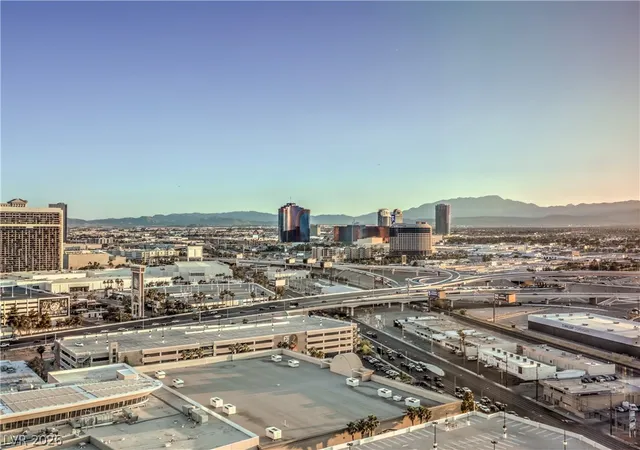 37th image of 2000 N Fashion Show Dr #2900, Las Vegas, NV 89109 | MLS# 2782109