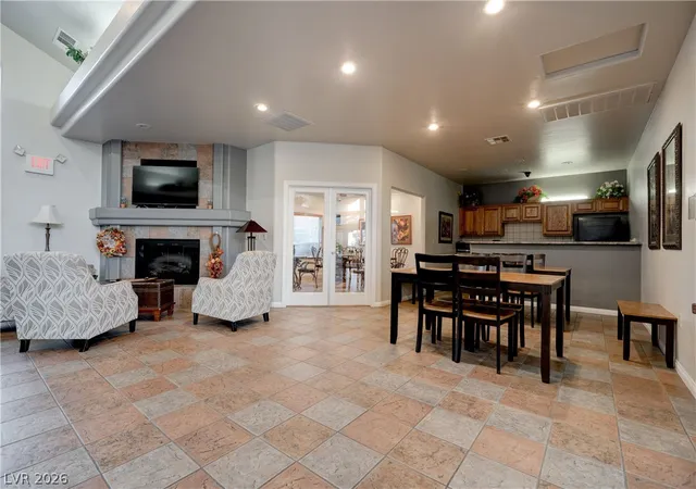 Homes for sale in Henderson, NV | 2305 W Horizon Ridge Parkway, Henderson, NV 89052 | Houzeo