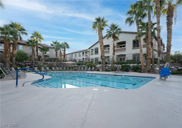 Homes for sale in Henderson, NV | 2305 W Horizon Ridge Parkway, Henderson, NV 89052 | Houzeo