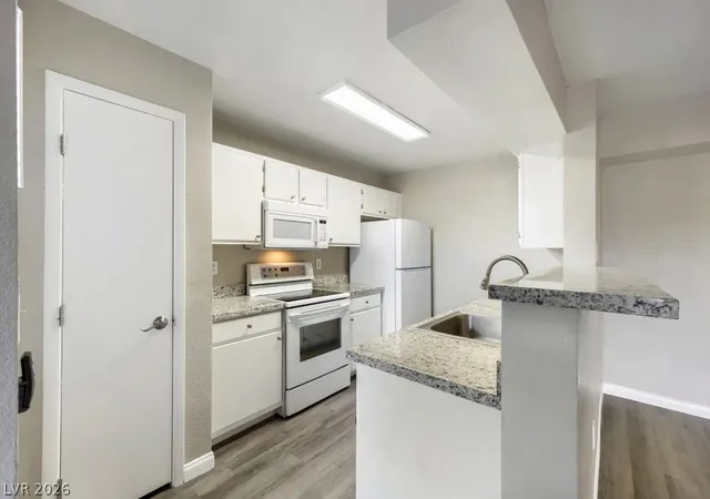 2nd image of 8101 W Flamingo Rd #1024, Las Vegas, NV 89147 | MLS# 2782624