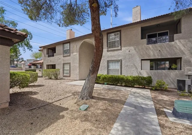 Homes for sale in Las Vegas, NV | 2606 S Durango Dr #179, Las Vegas, NV 89117 | MLS# 2782233