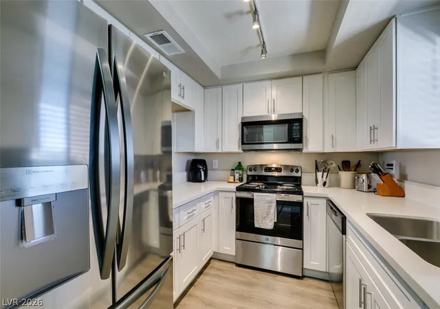 4th image of 1784 Jupiter Ct, Las Vegas, NV 89119
