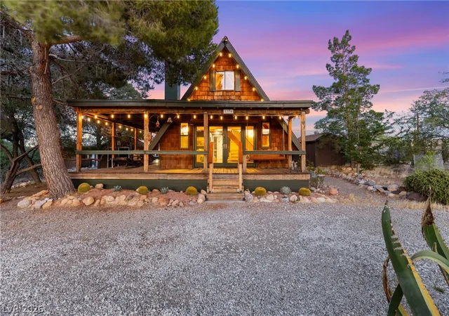 Photo 3 of Single family home for sale at 8370 Avery St, Las Vegas, NV 89161 | MLS# 2782428 | Listing updated on 2026-07-21