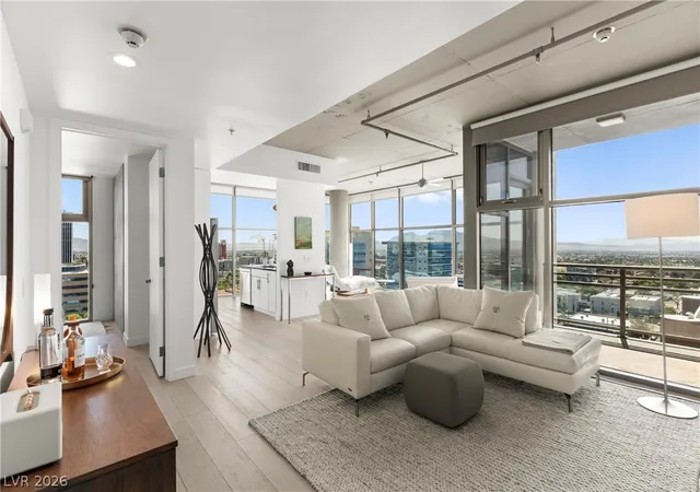 5th image of 353 E Bonneville Ave #1305, Las Vegas, NV 89101 | MLS# 2782543